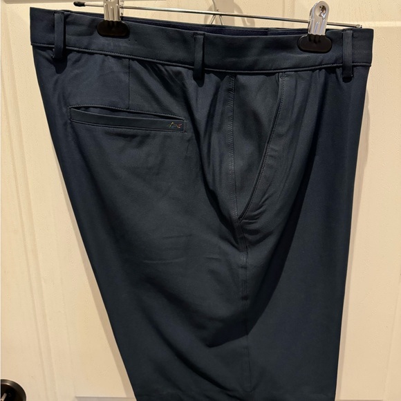 Greg Norman golf pant and short set. Size 36 - Picture 5 of 7